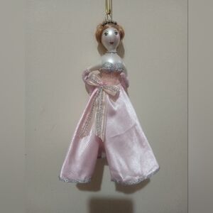 LADIES WITH ELEGANCE GLASS ORNAMENTS COLLECTIONS PRINCESS